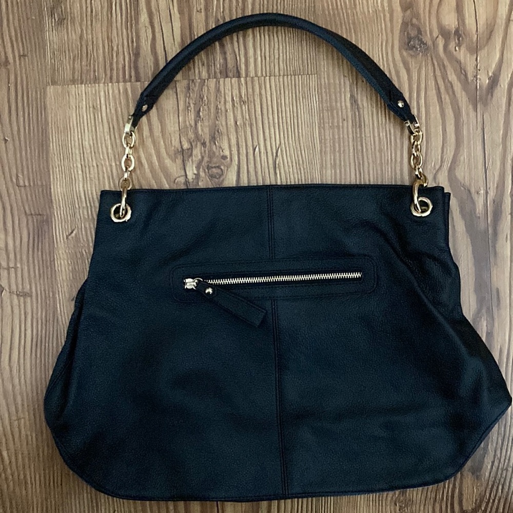 Cuore & Pelle Black Leather Shoulder Bag. This is unused-is in new condition!